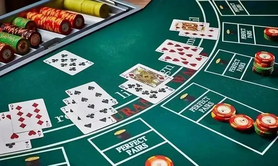Sistem keamanan berlapis gajitoto dengan enkripsi dan verifikasi dua faktor